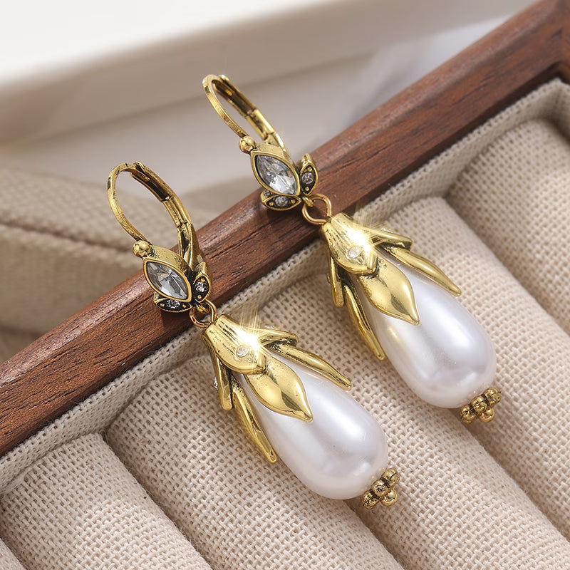 FERN | VINTAGE BOTANICAL PEARL EARRINGS