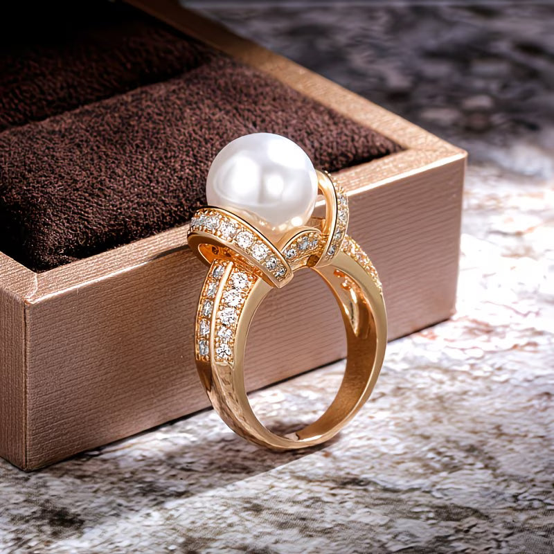 REGINA | THE CROWN PEARL RING