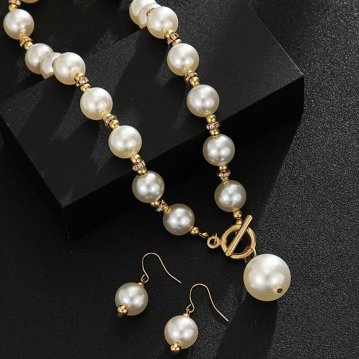 VALENCIA | CHUNKY PEARL NECKLACE SET