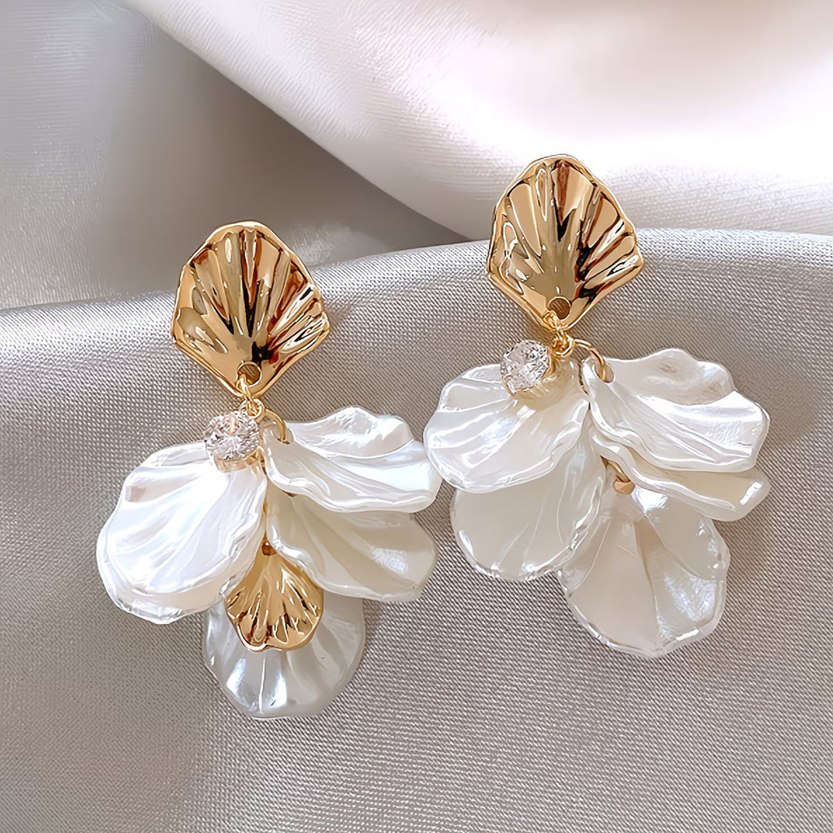 ELSA | THE FROSTED PETAL PEARL EARRINGS