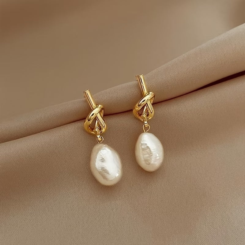 NADIA | KNOTTED PEARL EARRINGS