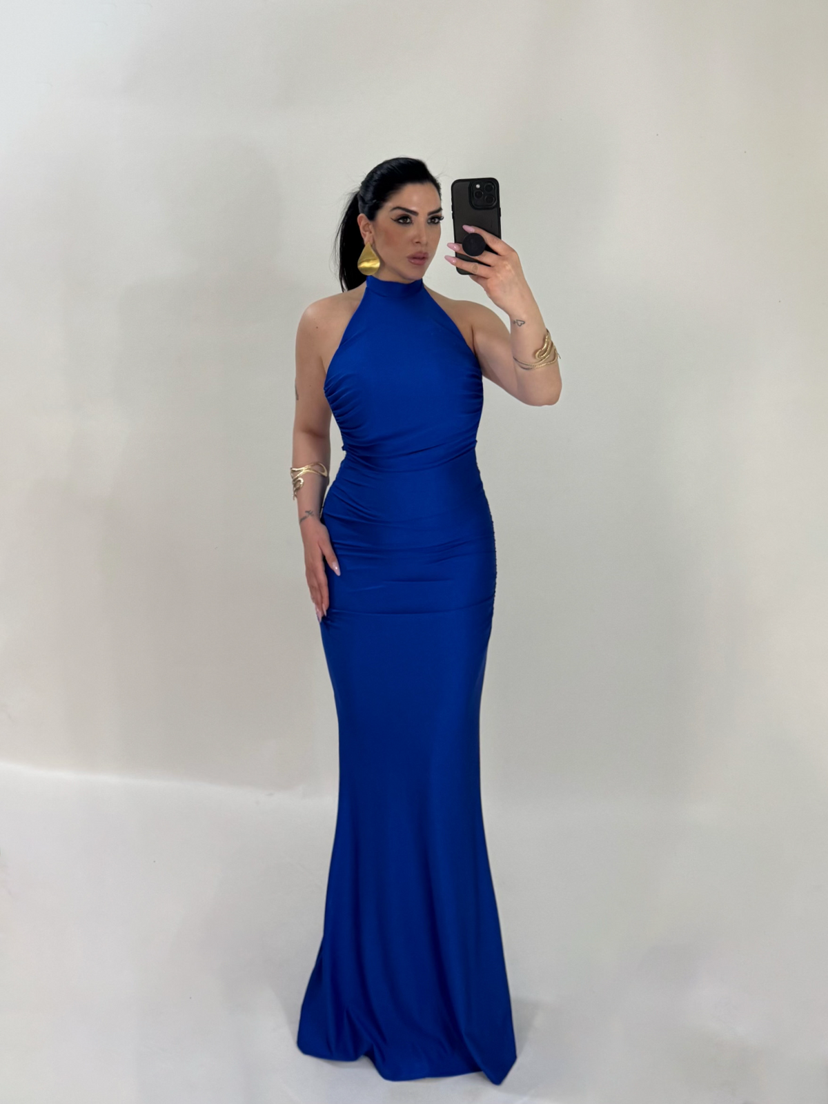 Mermaid-style long dress with back neckline “The Best”