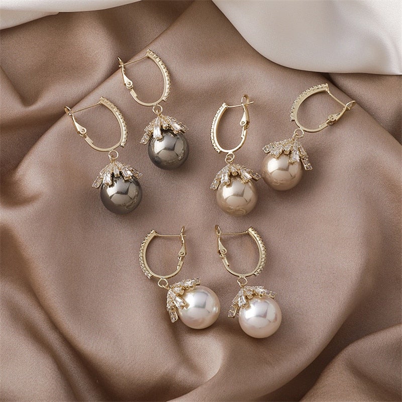 BELLA | PEARL BABY EARRINGS