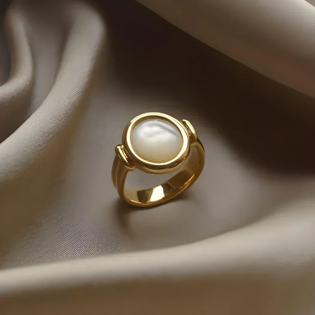 AURELIA | ALL-PEARL STATEMENT RING
