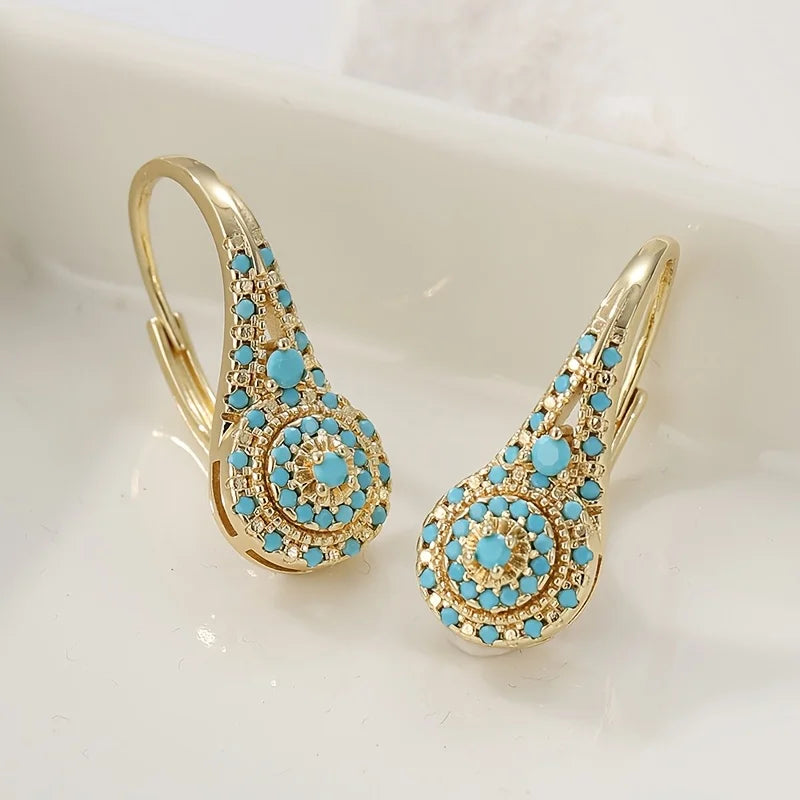 FIORA | ELEGANT PEARL BLOOM EARRINGS