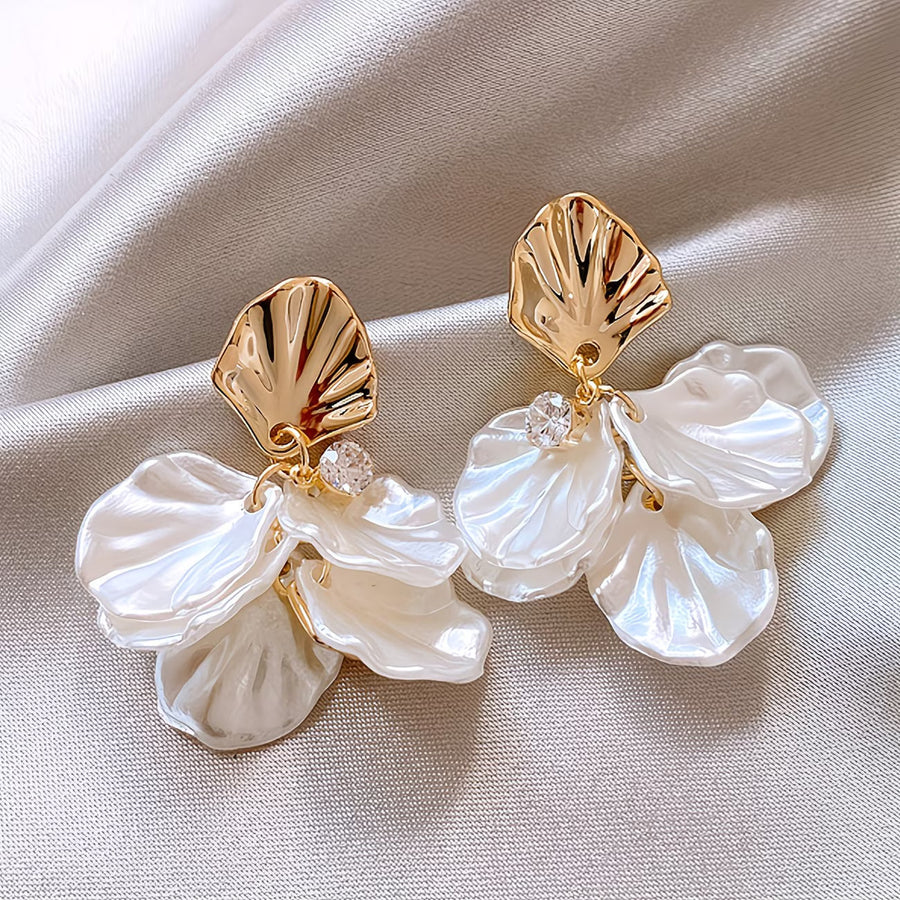 ELSA | THE FROSTED PETAL PEARL EARRINGS
