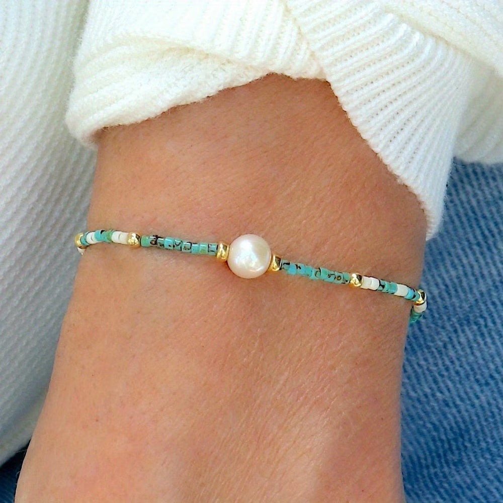 TESSA | MINIMAL TURQUOISE AND PEARL BRACELET