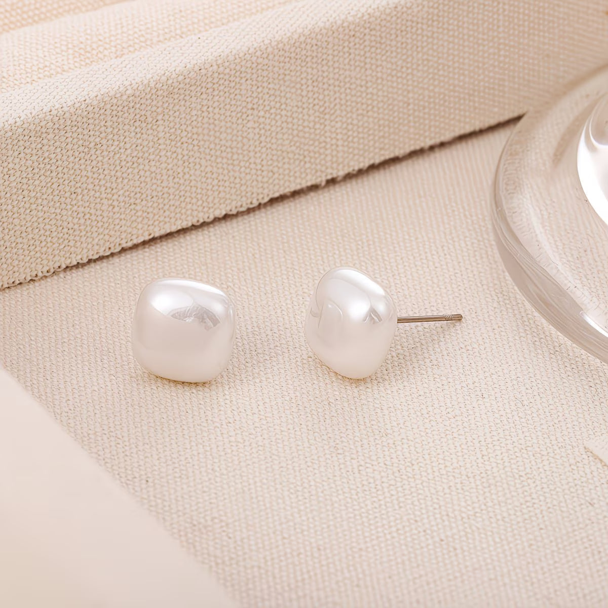 SAVANNAH | SQUARE PEARL EARRINGS