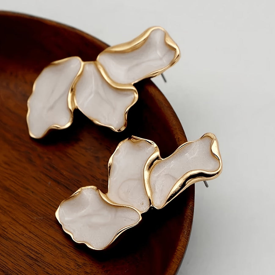 FLORETTE | PEARL FLOWER PETAL EARRINGS