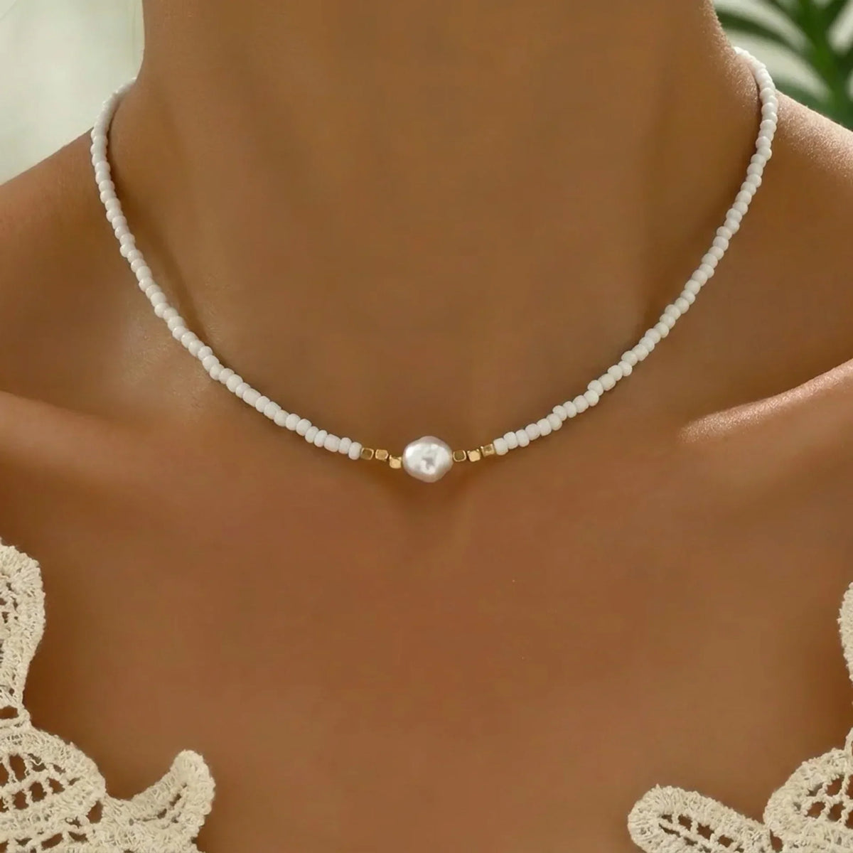 ISLA | MINIMAL PEARL NECKLACE