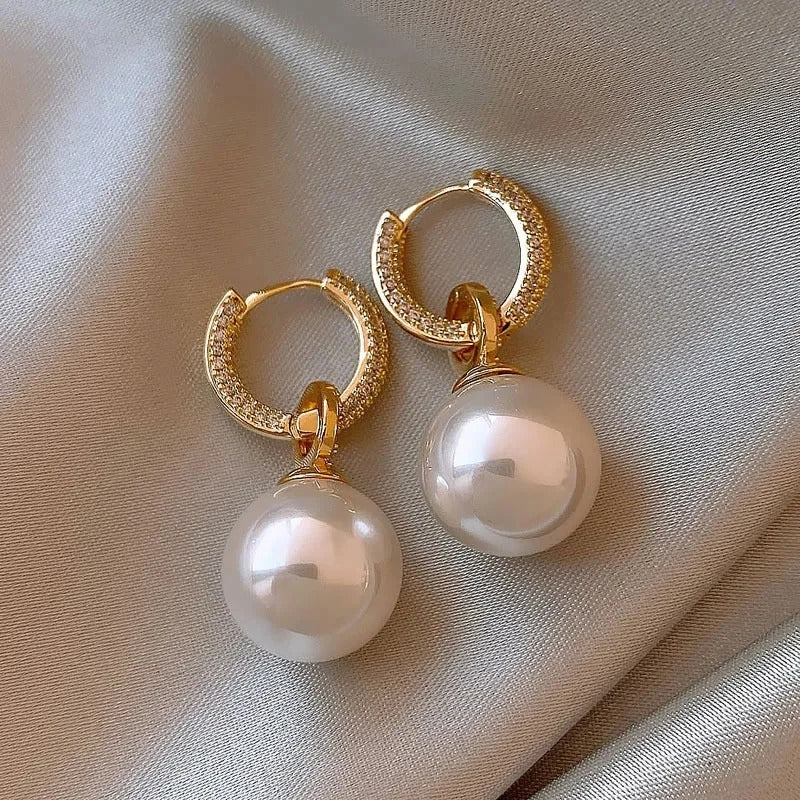 LUCIANA | DAZZLING PEARL EARRINGS