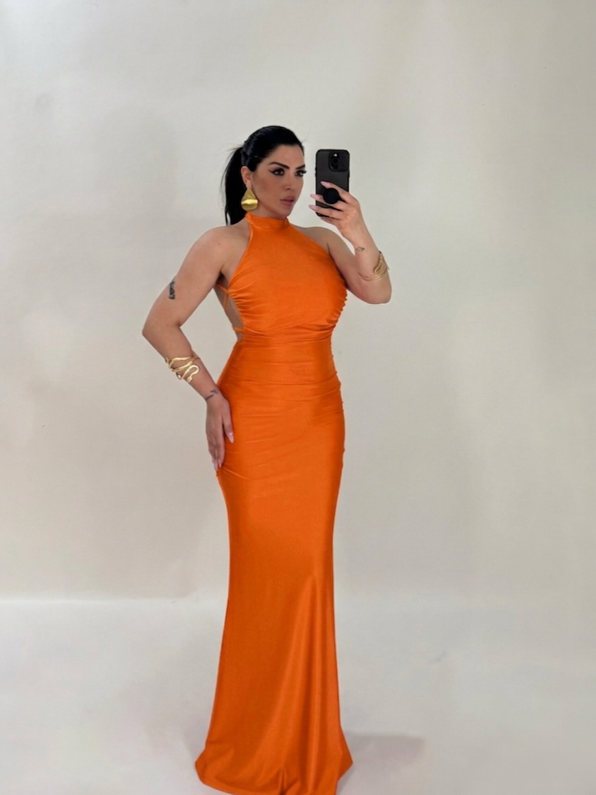 Mermaid-style long dress with back neckline “The Best”