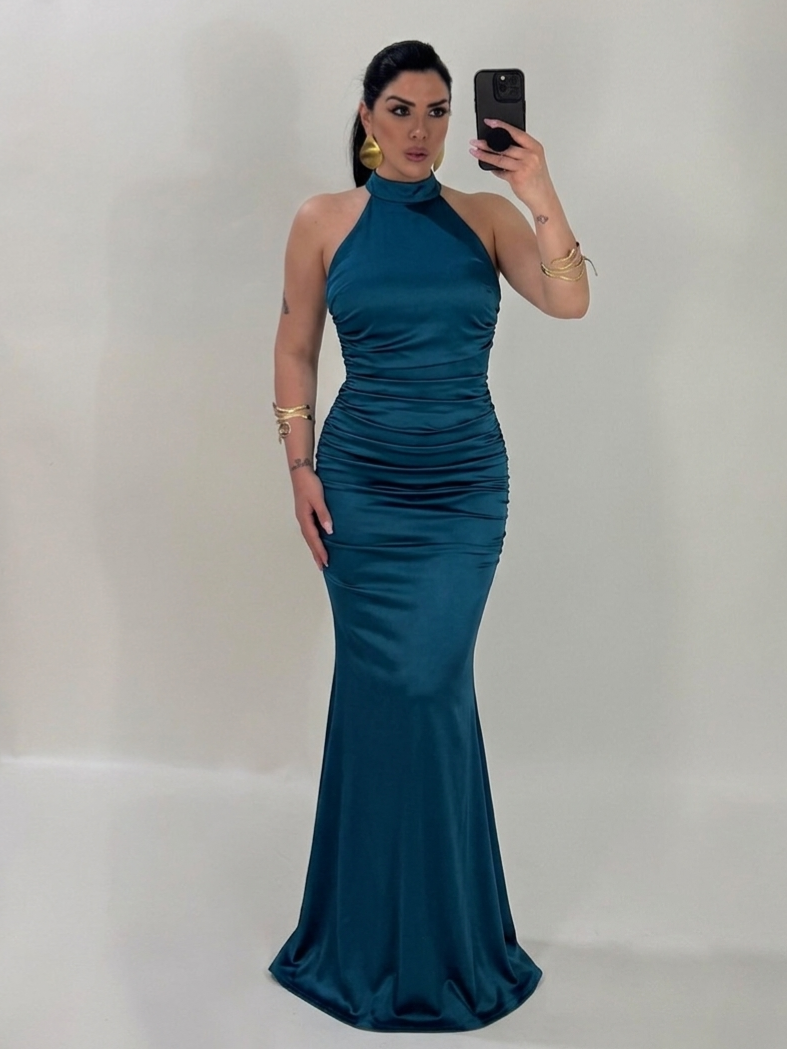 Mermaid-style long dress with back neckline “The Best”